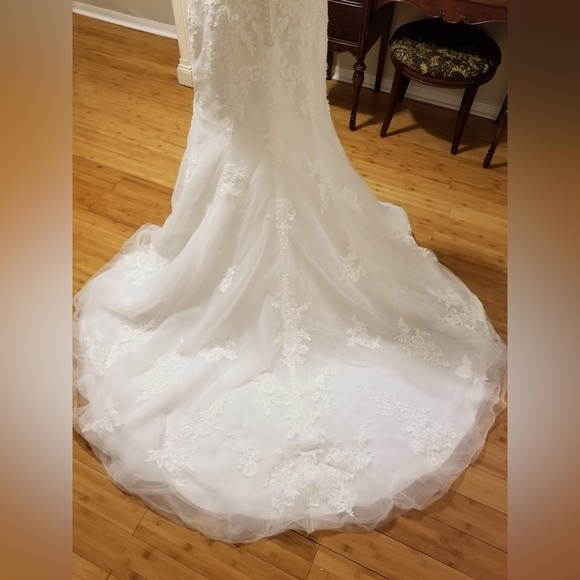 Morilee Mermaid Ivory Wedding Dress - Picture 10 of 15